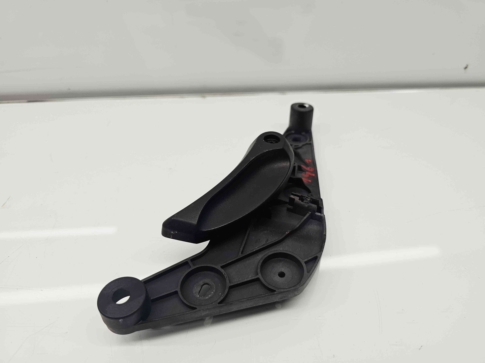 Maner deschidere capota Bmw 5 (F10) [Fabr 2011-2016] - imagine 5