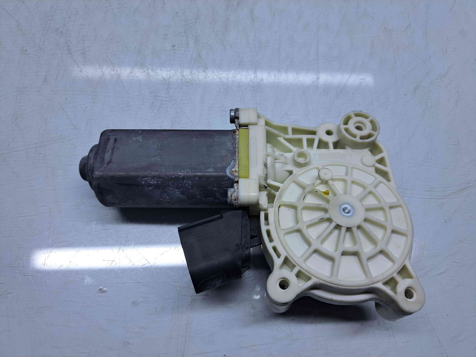 Motoras geam dreapta fata Bmw X3 (F25) [Fabr 2010-2017] - imagine 4