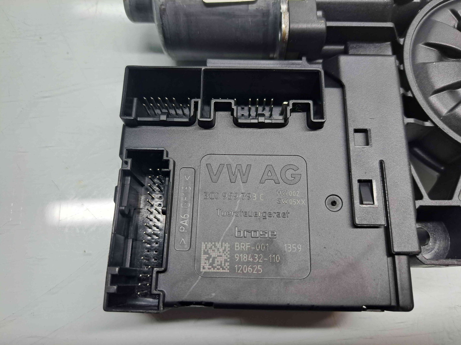 Motoras geam dreapta fata Volkswagen Passat B7 (365) Variant [Fabr 2010-2014] - imagine 3