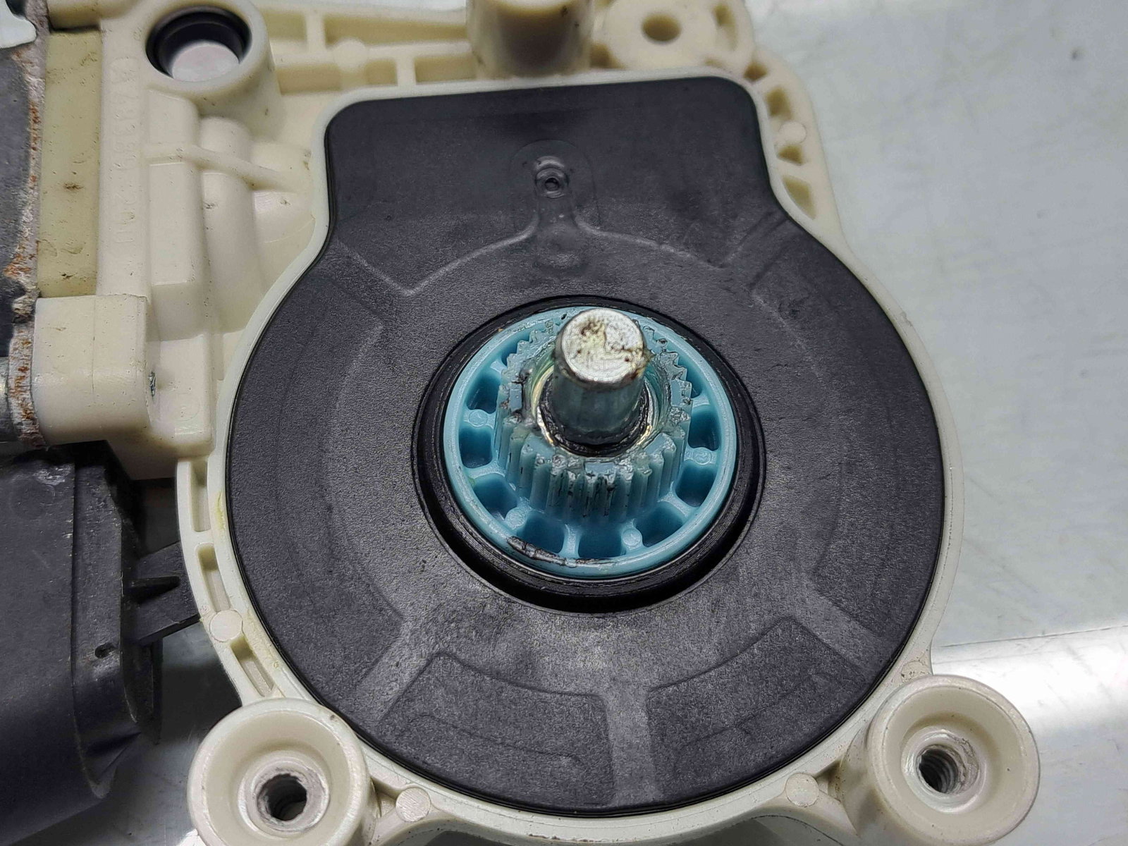 Motoras geam stanga spate Bmw X3 (F25) [Fabr 2010-2017] - imagine 3