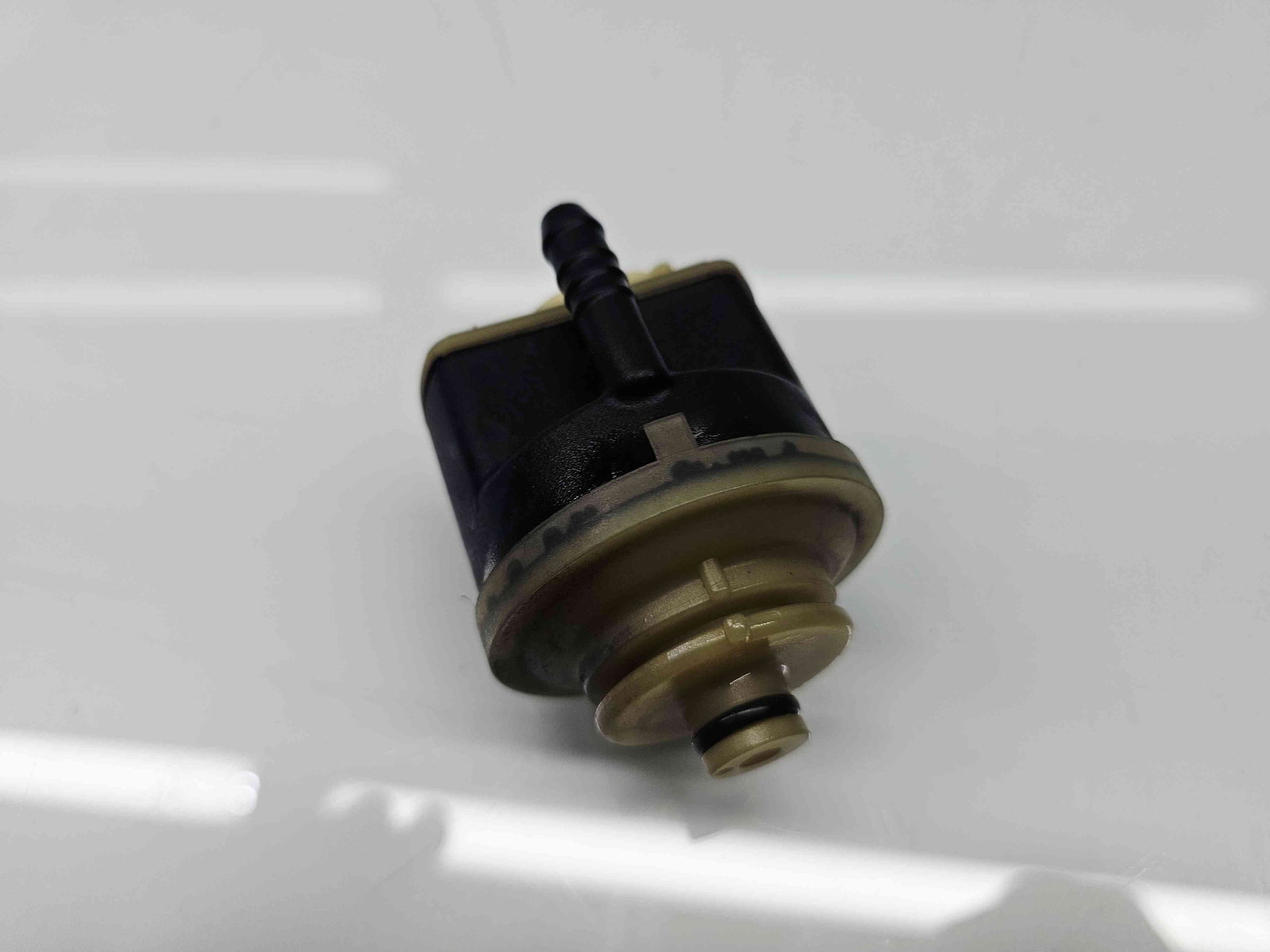 Pompa combustibil Bmw 5 (F10) [Fabr 2011-2016] 8572527 2.0 N47D20 160KW / 218CP - imagine 1