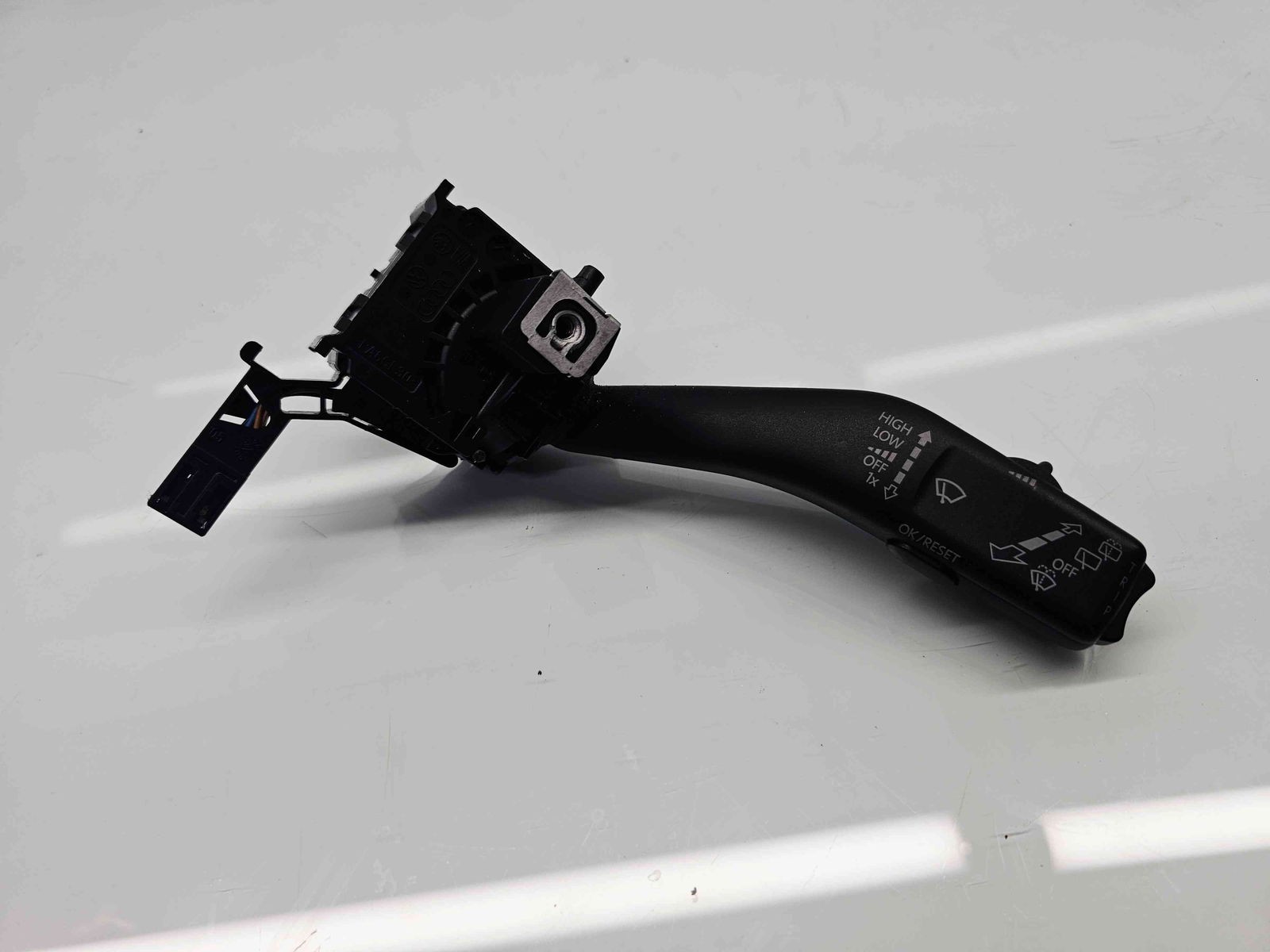 Maneta stergator Volkswagen Touran (1T1, 1T2) [Fabr 2003-2010] 1K0953519J