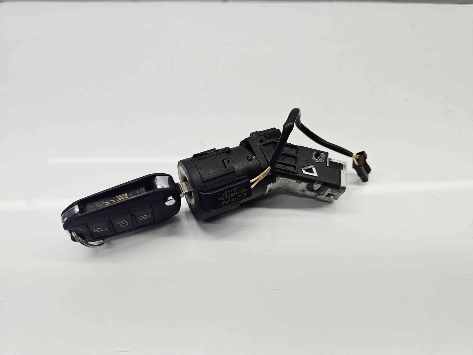 Contact cu cheie Citroen C5 (III) [Fabr 2008-2017] 9663123380 2.0 hdi 9H05110KW / 150CP - imagine 1