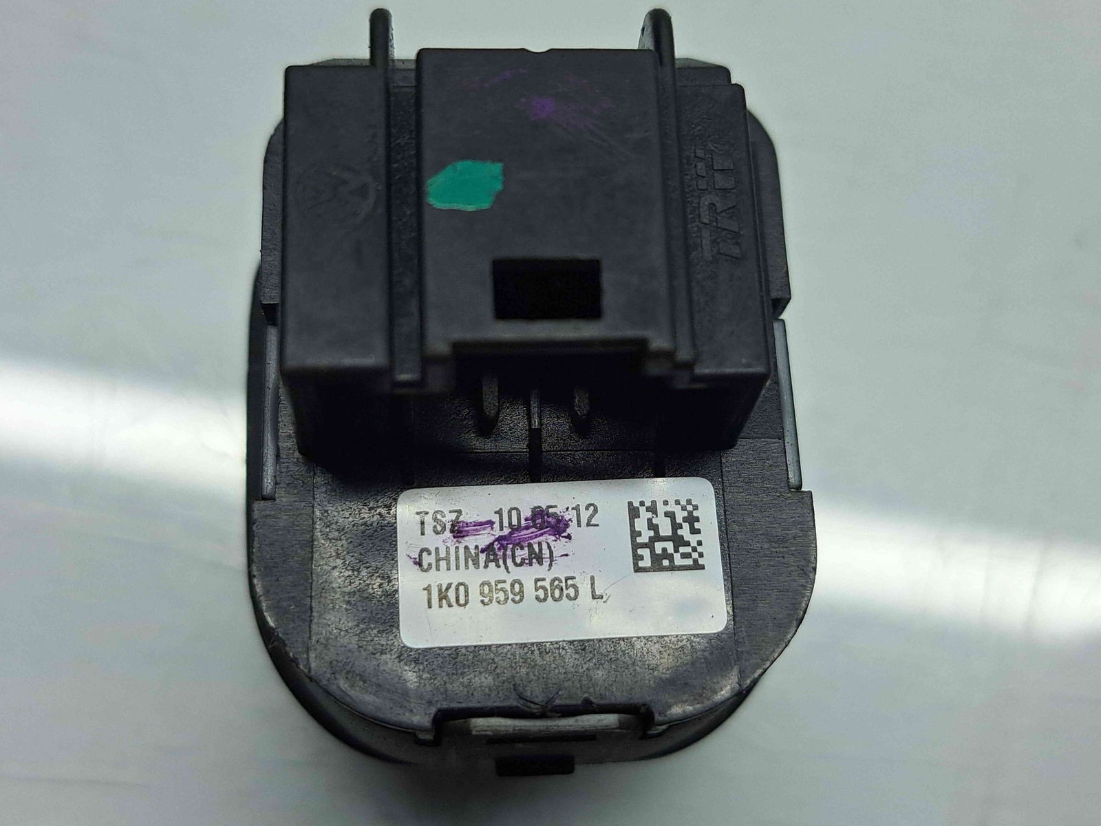 Buton reglaj oglinzi Volkswagen Golf 6 (5K1) [Fabr 2009-2013] 1K0959565L - imagine 2