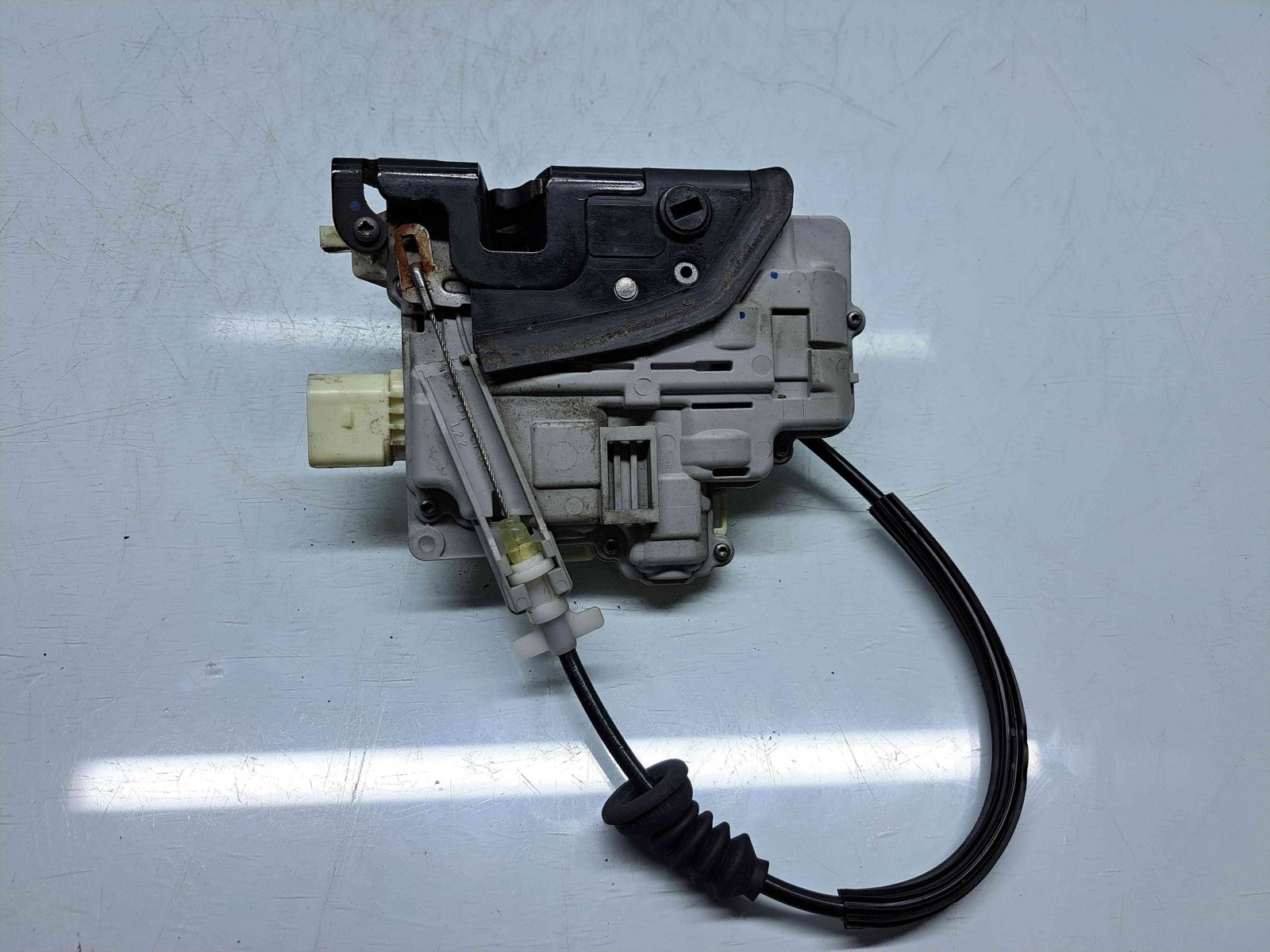 Broasca usa stanga spate Volkswagen Passat B7 (362) [Fabr 2010-2014] - imagine 2