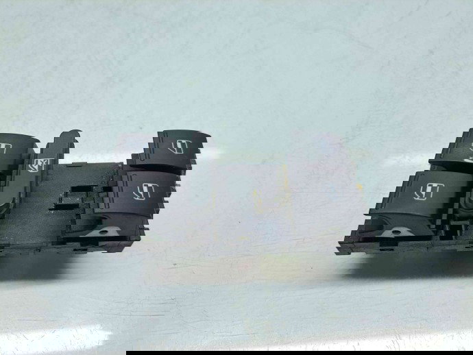  Butoane comanda geamuri sofer Volkswagen Passat B7 (362) [Fabr 2010-2014] 3AC868348D