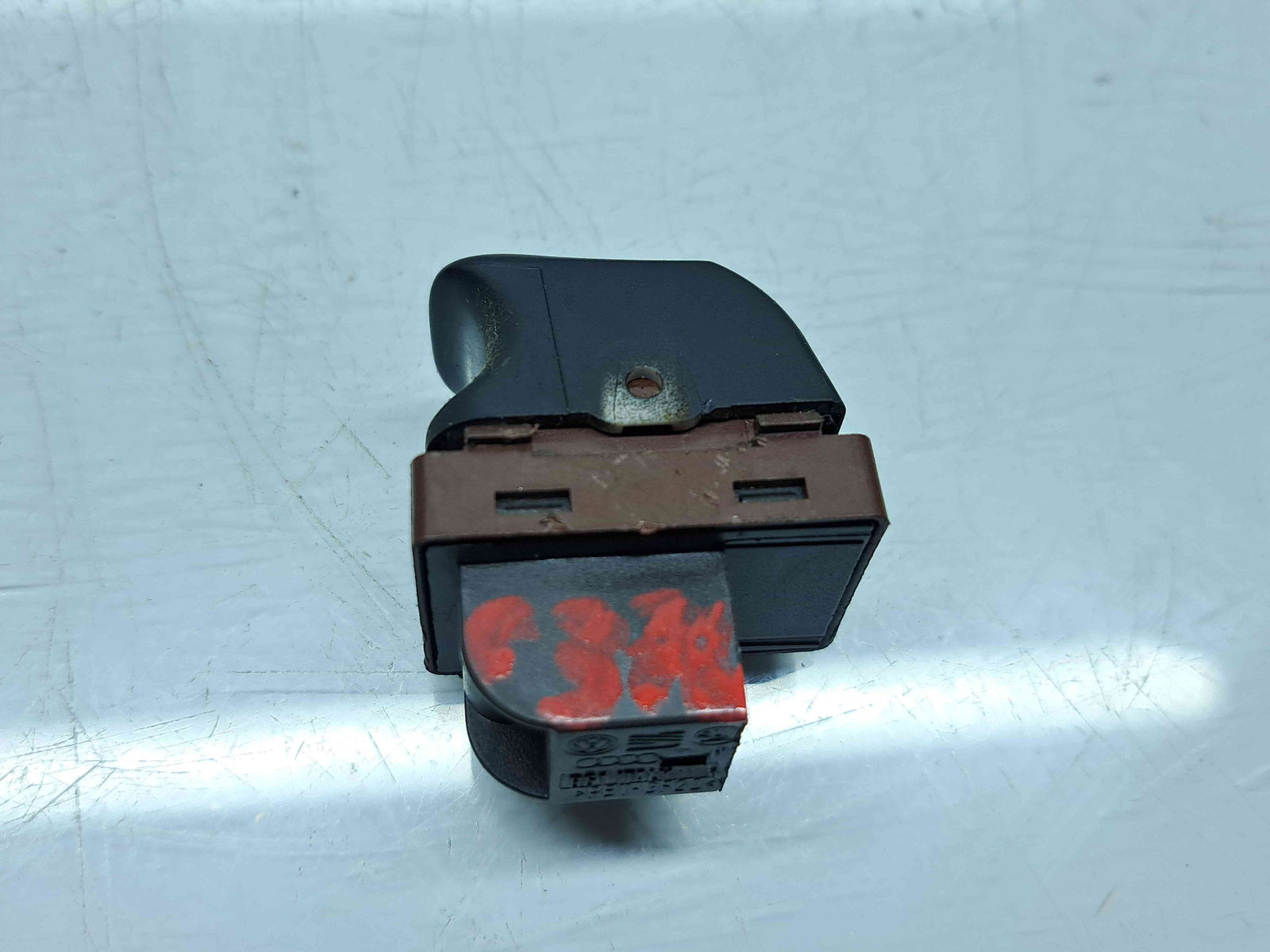 Buton deschidere portbagaj Audi A6 (4G2, C7) [Fabr 2012-2017] 4H0959831A - imagine 3