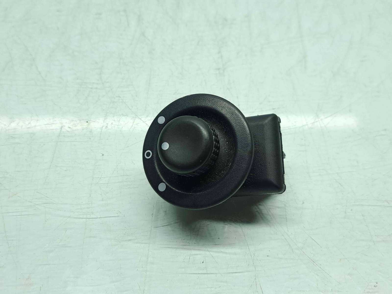 Buton reglaj oglinzi Renault Clio 4 (B98) Hatchback [Fabr 2012-2020] 255706283R - imagine 1
