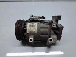 Compresor clima Renault Clio 4 (B98) Hatchback [Fabr 2012-2020] 926009582R 1.2 B D4F740 55KW / 75CP
