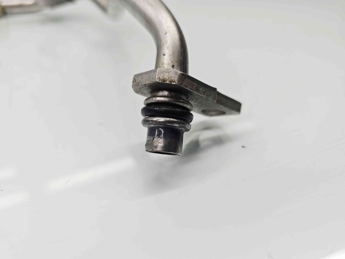 Conducta ulei Audi A4 (8K2, B8) [Fabr 2008-2015] OEM 2.0 TDI CAGA 105KW / 143CP