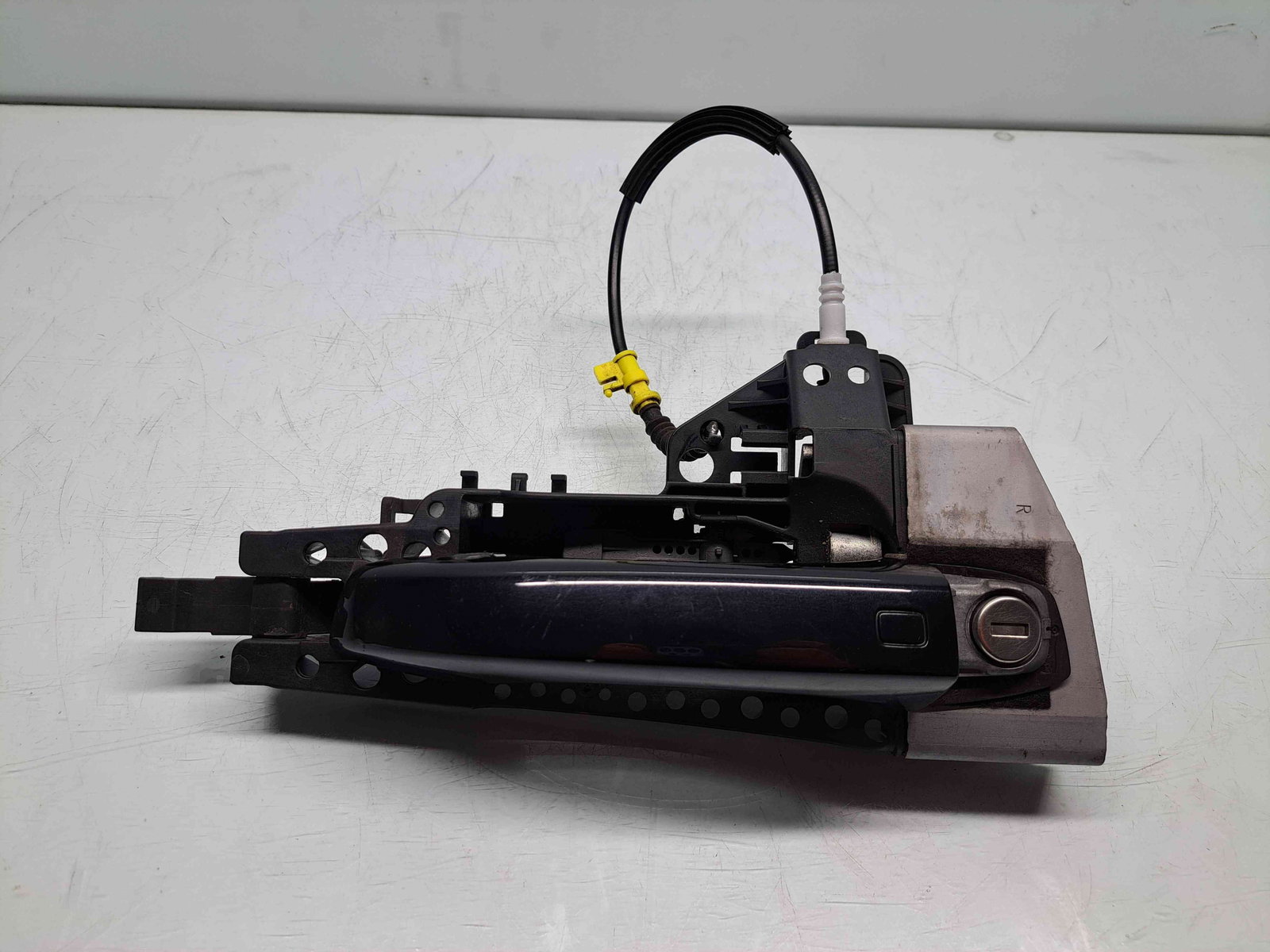 Maner usa dreapta fata Audi A6 (4G2, C7) [Fabr 2012-2017] - imagine 1