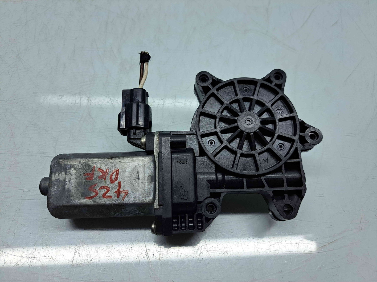 Motoras geam dreapta fata Renault Clio 4 (B98) Hatchback [Fabr 2012-2020] - imagine 4