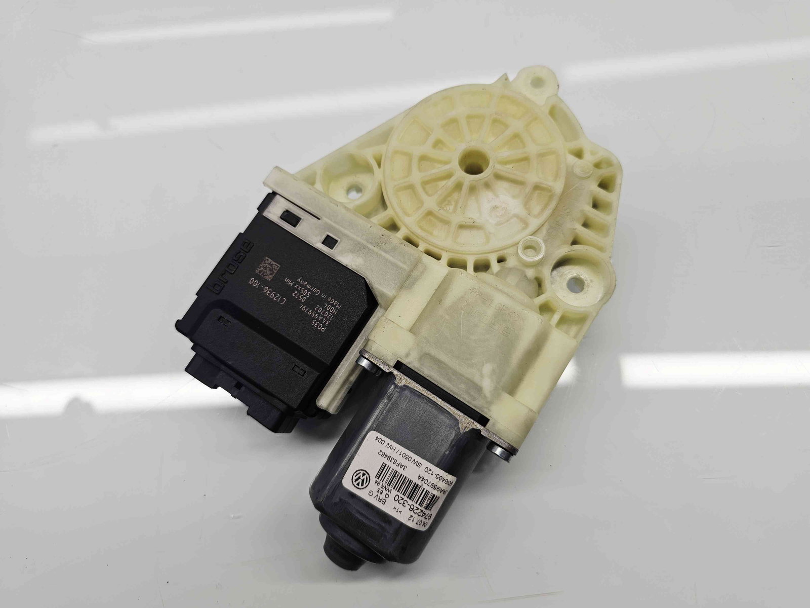 Motoras geam dreapta spate Volkswagen Passat B7 (365) Variant [Fabr 2010-2014] - imagine 4