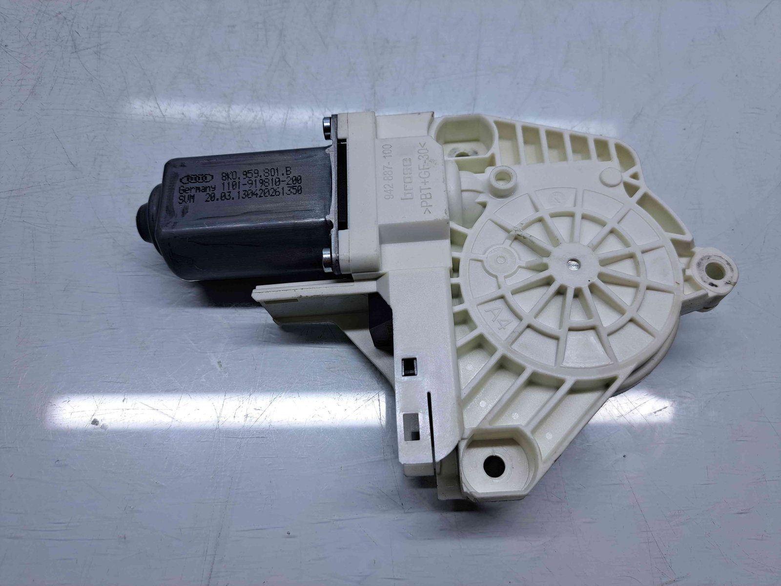 Motoras geam stanga fata Audi A6 (4G2, C7) [Fabr 2012-2017] - imagine 3