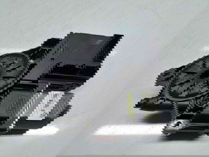 Motoras geam stanga fata Volkswagen Passat B7 (362) [Fabr 2010-2014]