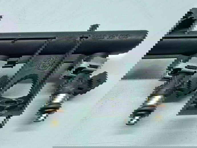 Rampa injectoare Renault Clio 4 (B98) Hatchback [Fabr 2012-2020] 8200367230 1.2 B D4F740 55KW / 75CP