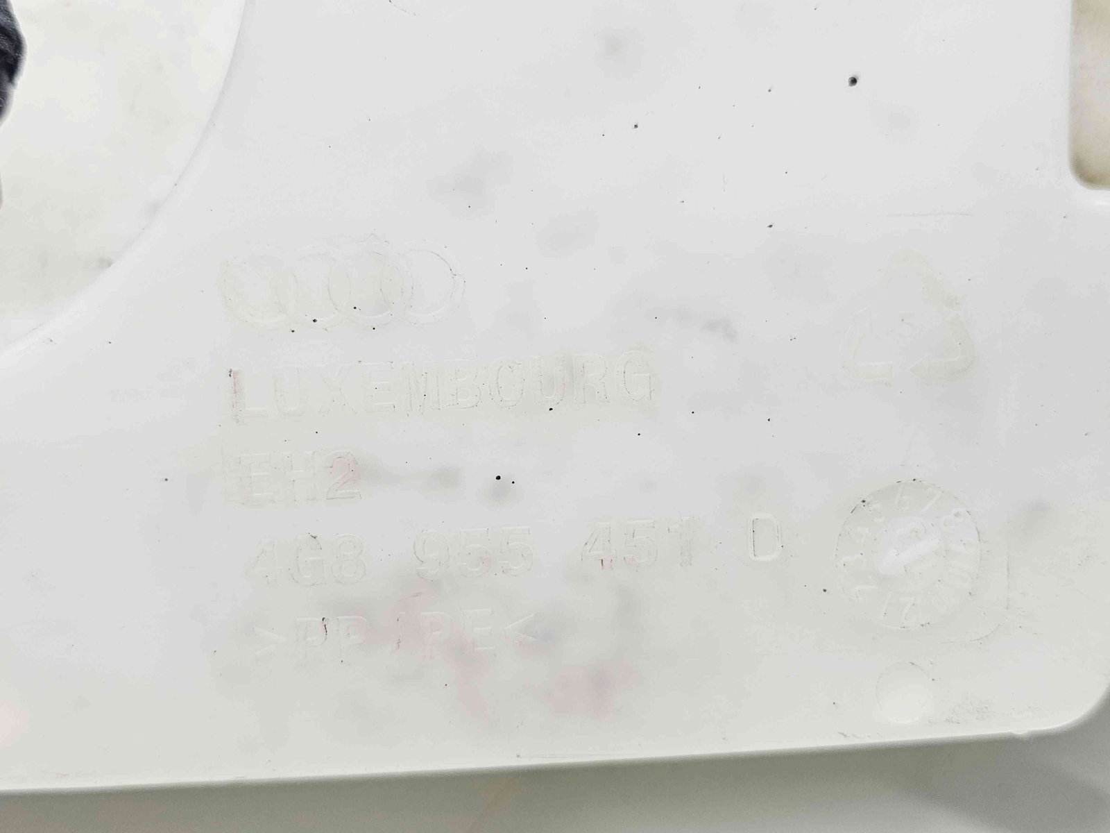 Vas lichid parbriz Audi A6 (4G2, C7) [Fabr 2012-2017] 4G8955451D - imagine 4