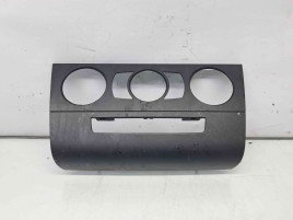 Ornament bord Bmw 1 (E81, E87) [Fabr 2004-2010] 6976808 2.0 N43 105KW / 143CP
