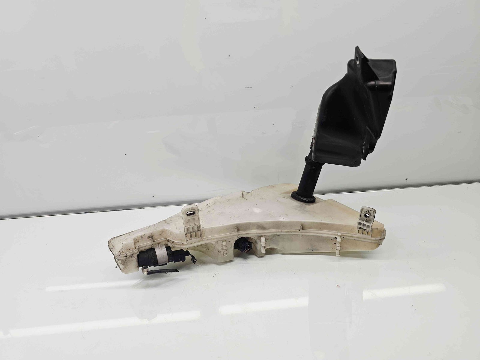 Vas lichid parbriz AUDI A6 (4G5, C7) [Fabr 2011-2017] 4G8955451D - imagine 4