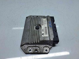 Calculator motor ECU Dacia Sandero 2 [Fabr 2012-2020] 237102071R 1.2 B D4F740 55KW / 75CP