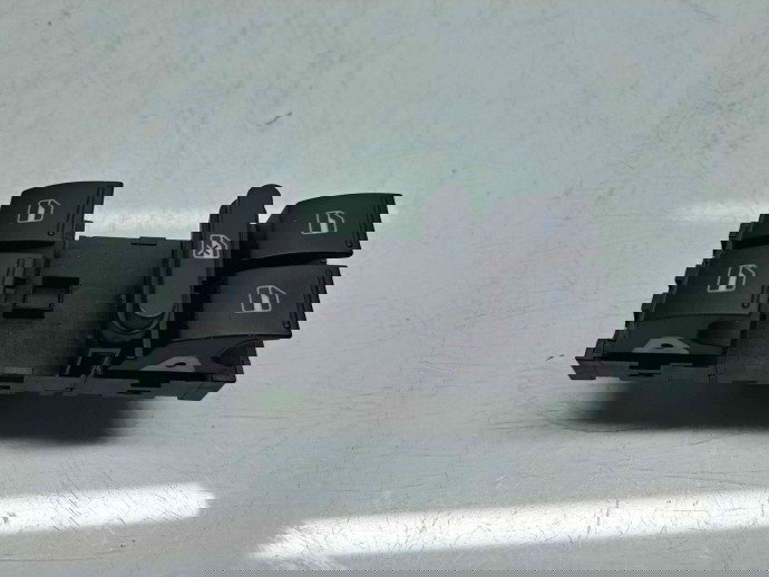  Butoane comanda geamuri sofer  Volkswagen Passat CC (357) [Fabr 2008-2012] 1K4959857B