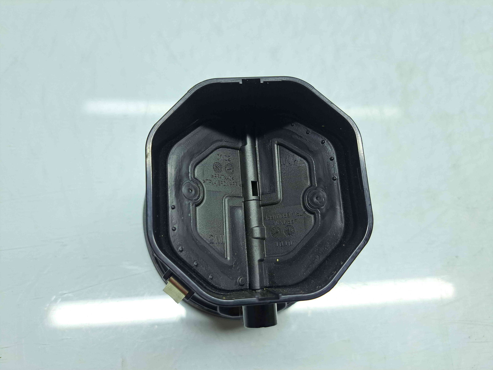 Grila aerisire dreapta Mercedes Clasa C Combi (W205) [Fabr 2015-prezent] A2058300301 - imagine 4