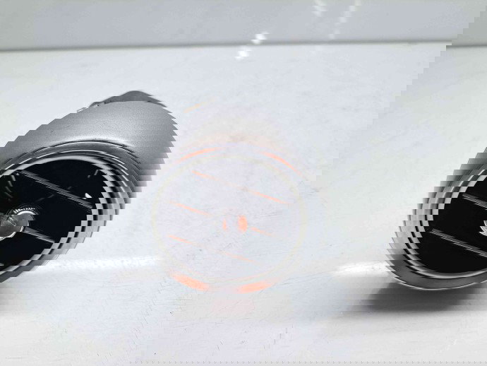 Grila aerisire stanga Mercedes Clasa C Combi (W205) [Fabr 2015-prezent] A2058300301