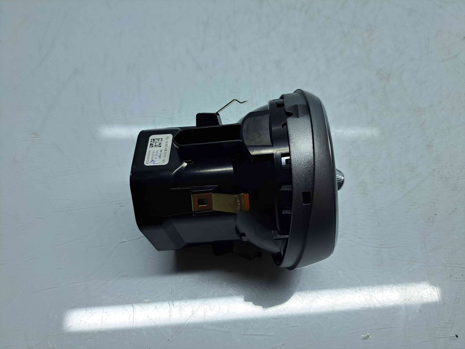 Grila aerisire stanga Mercedes Clasa C Combi (W205) [Fabr 2015-prezent] A2058300301 - imagine 3