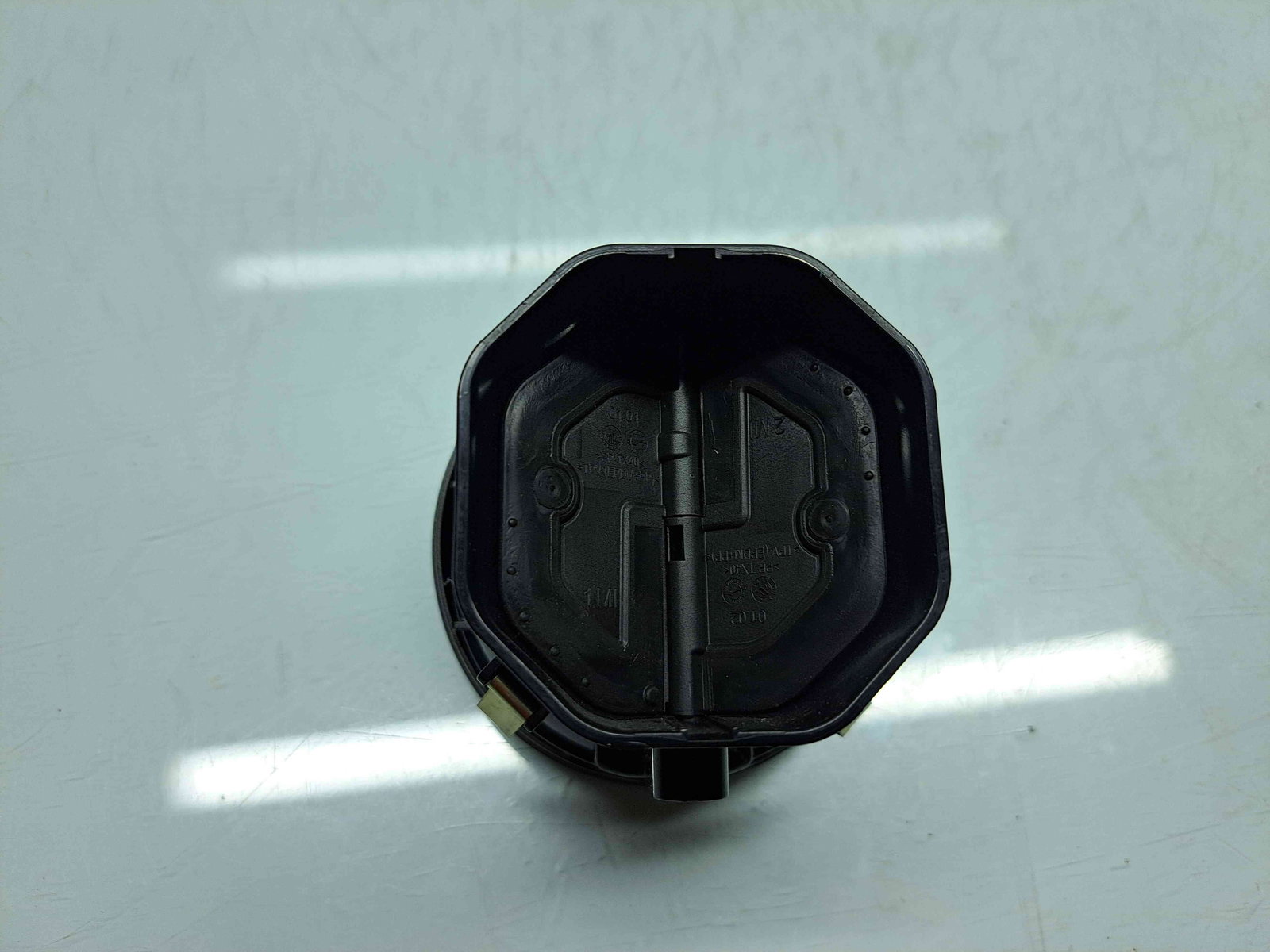 Grila aerisire stanga Mercedes Clasa C Combi (W205) [Fabr 2015-prezent] A2058300301 - imagine 4