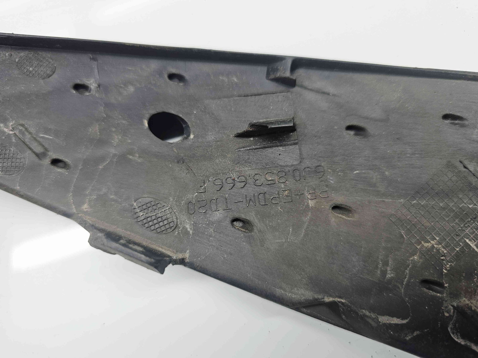 Grila bara fata Seat Ibiza 5 (6J5) FR [Fabr 2008-2017] - imagine 3