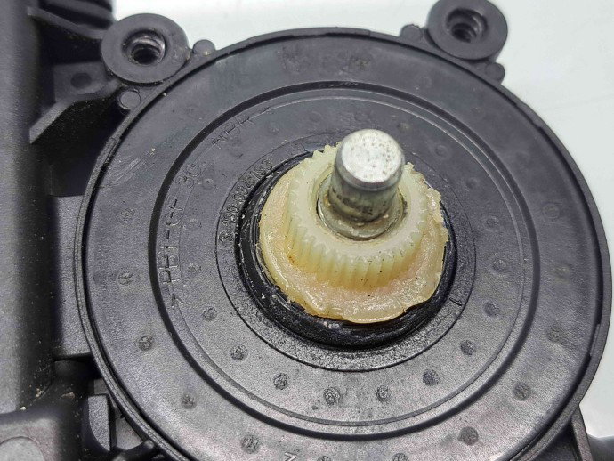 Motoras geam dreapta fata Opel Astra J [Fabr 2009-2015]
