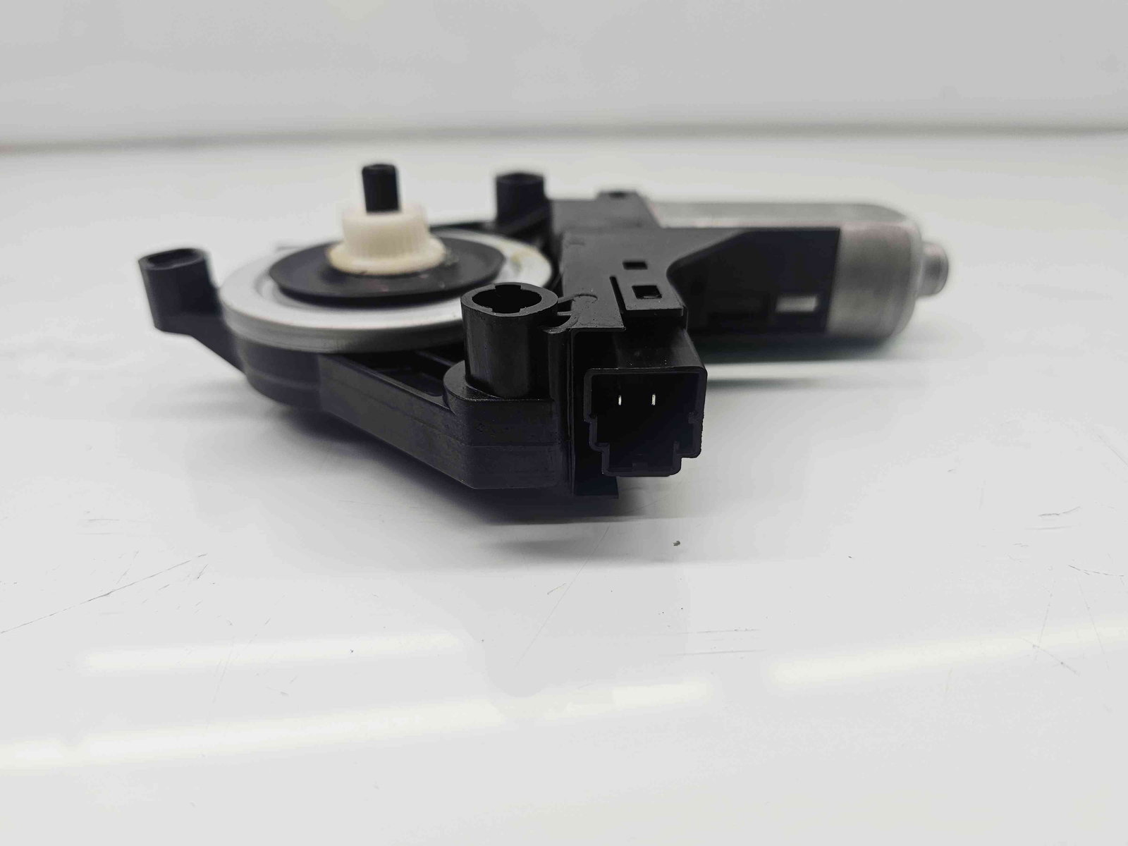 Motoras geam stanga fata Volvo V40 II Facelift [Fabr 2013-2019] - imagine 3