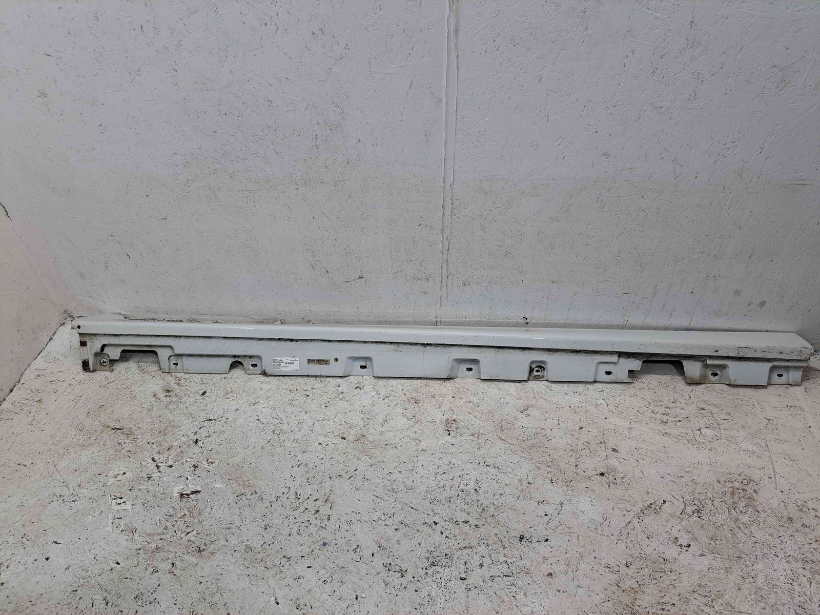 Prag lateral dreapta Bmw 5 (F10) [Fabr 2011-2016] - imagine 1