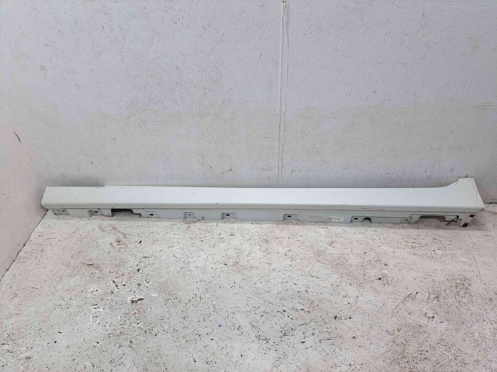 Prag lateral stanga Bmw 5 (F10) [Fabr 2011-2016] - imagine 1