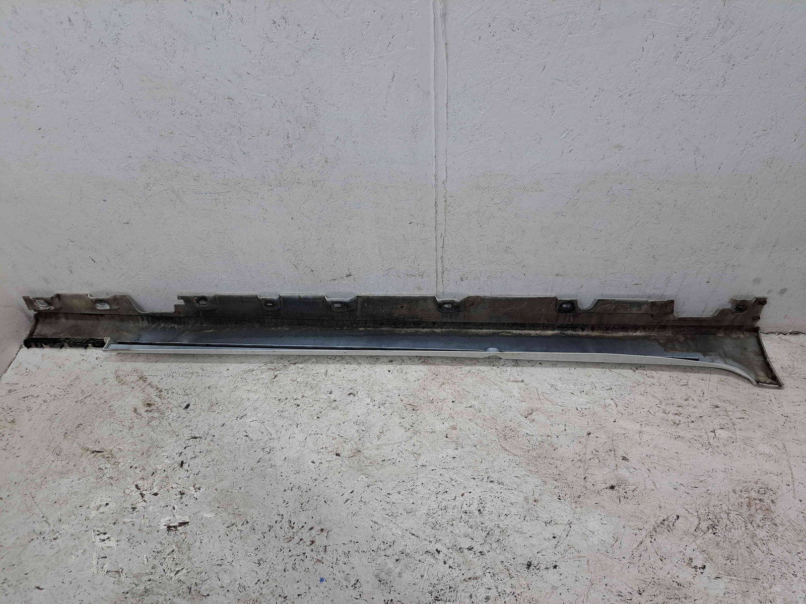 Prag lateral stanga Bmw 5 (F10) [Fabr 2011-2016] - imagine 6