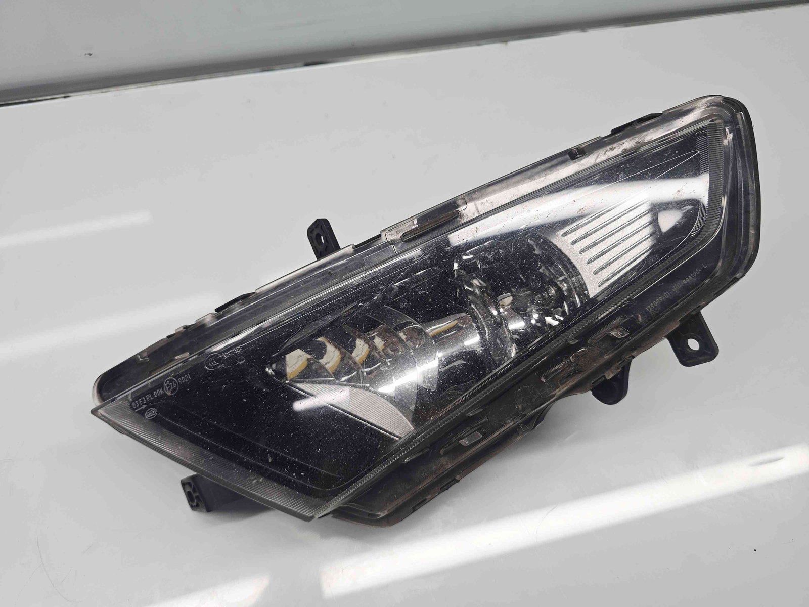 Proiector ceata stanga Seat Ibiza 5 (6J5) FR [Fabr 2008-2017] OEM - imagine 5