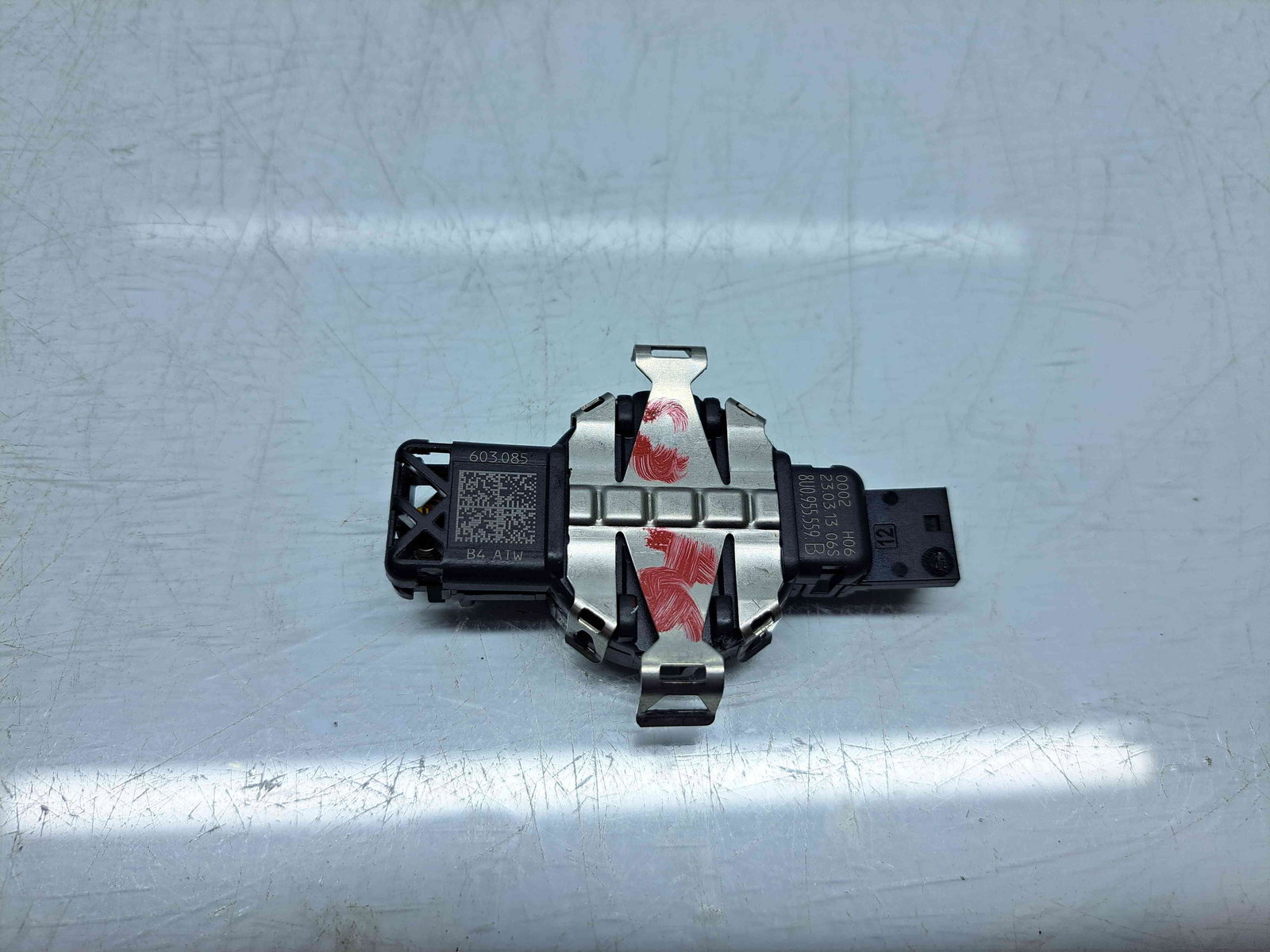 Senzor ploaie Audi A6 (4G2, C7) [Fabr 2012-2017] 8U0955559B - imagine 2