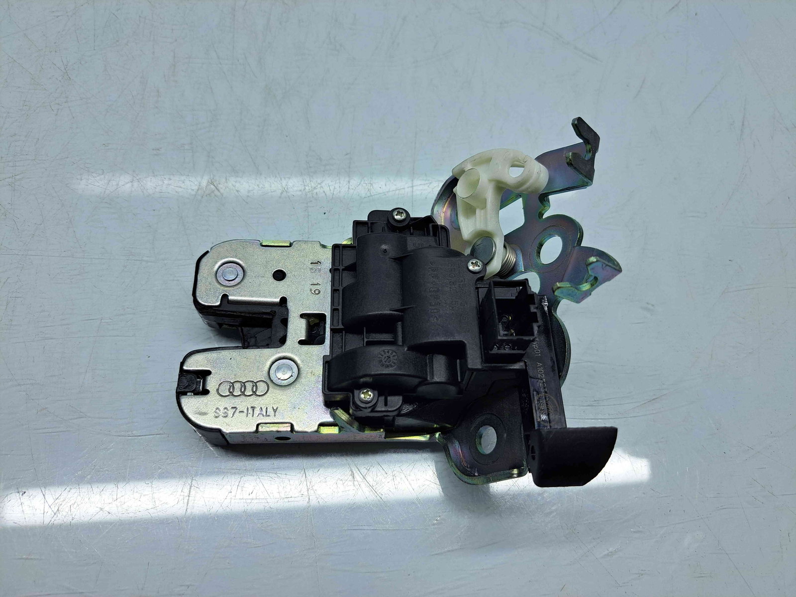 Broasca haion Skoda Octavia 3 Combi (5E5) [Fabr 2012-prezent] Facelift - imagine 2