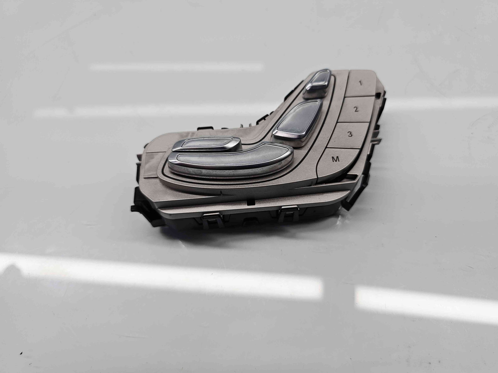 Butoane comenzi scaune Mercedes Clasa C Combi (W205) [Fabr 2015-prezent] A2059057851 - imagine 6