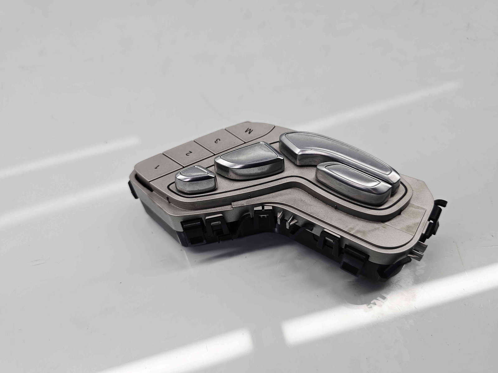 Butoane comenzi scaune Mercedes Clasa C Combi (W205) [Fabr 2015-prezent] A2059057851 - imagine 7