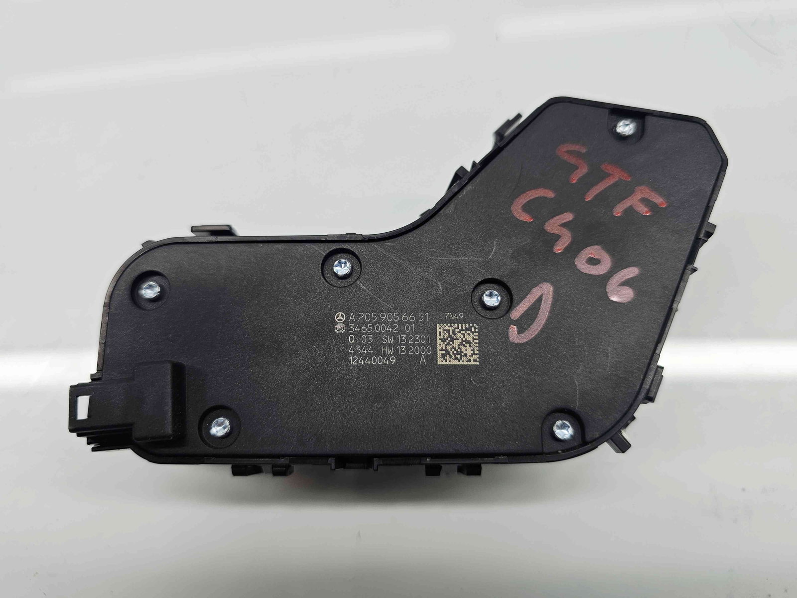 Butoane comenzi scaune Mercedes Clasa C Combi (W205) [Fabr 2015-prezent] A2059056651 - imagine 2