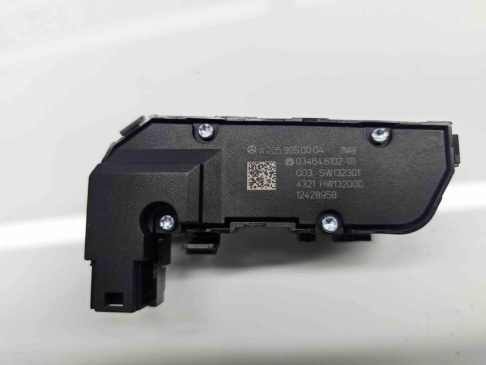 Buton incalzire scaune Mercedes Clasa C Combi (W205) [Fabr 2015-prezent] A2059050004 - imagine 3