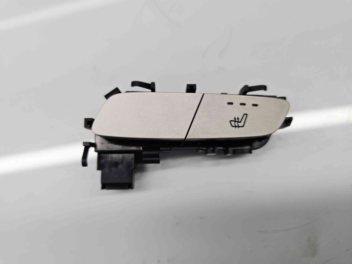 Buton incalzire scaune Mercedes Clasa C Combi (W205) [Fabr 2015-prezent] A2059050404