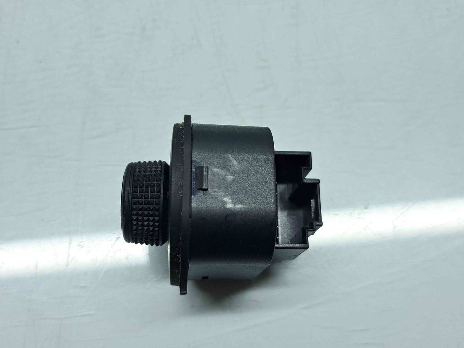 Buton reglaj oglinzi Skoda Octavia 3 Combi (5E5) [Fabr 2012-prezent] Facelift 5E0959565B - imagine 4