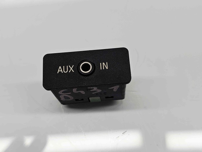  Conector auxiliar USB Bmw X1 (E84) [Fabr 2009-2015] 6986791