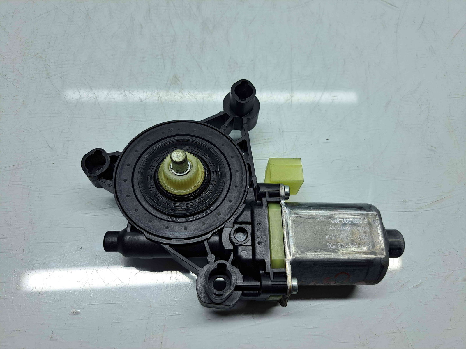 Motoras geam dreapta fata Skoda Octavia 3 Combi (5E5) [Fabr 2012-prezent] Facelift - imagine 3