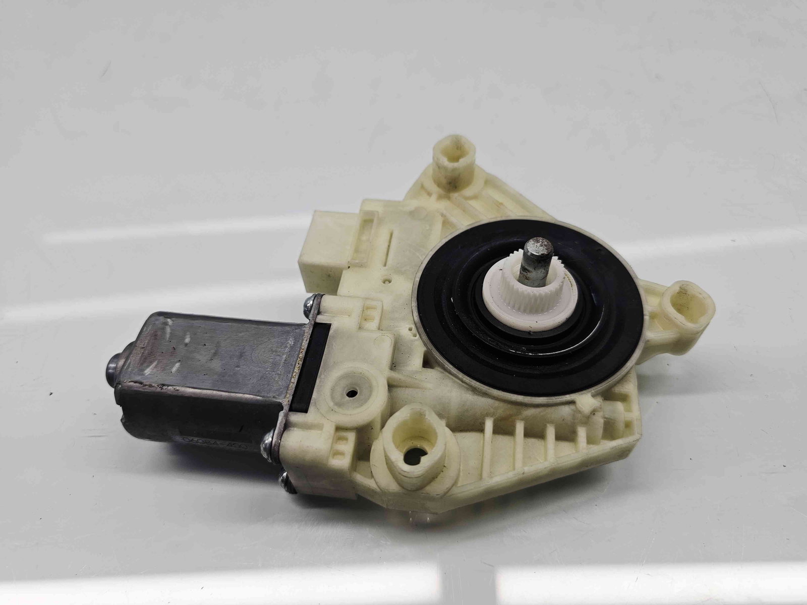 Motoras geam dreapta fata Mercedes Clasa C Combi (W205) [Fabr 2015-prezent] - imagine 1