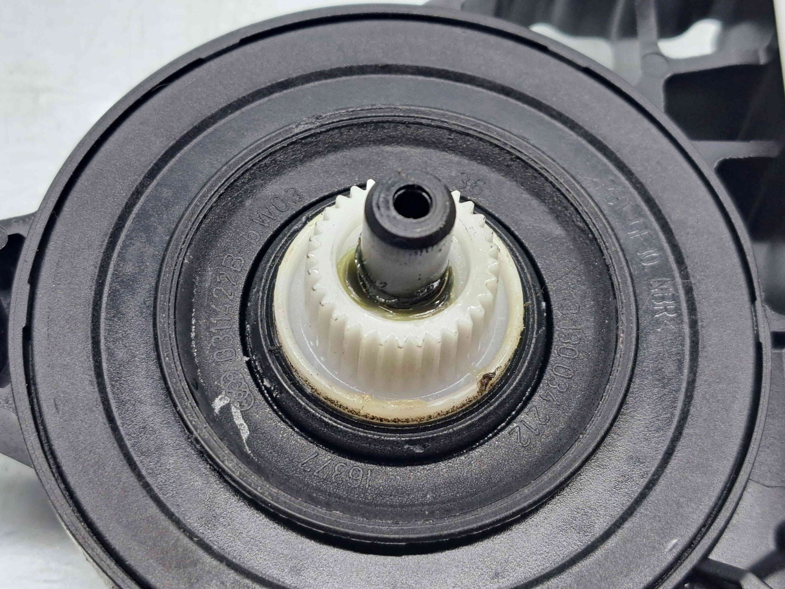 Motoras geam dreapta spate Skoda Octavia 3 Combi (5E5) [Fabr 2012-prezent] Facelift - imagine 4