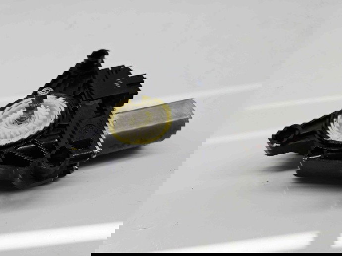 Motoras geam dreapta spate Mercedes Clasa C Combi (W205) [Fabr 2015-prezent]