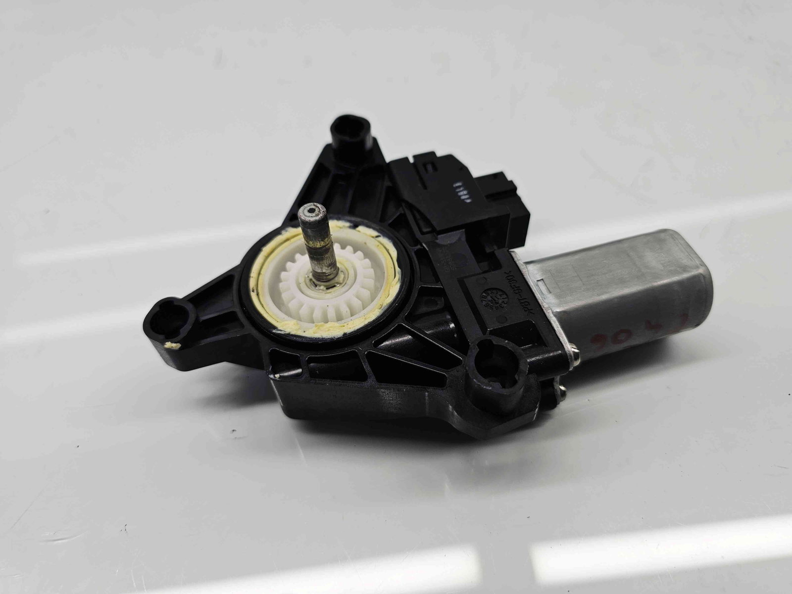 Motoras geam dreapta spate Mercedes Clasa C Combi (W205) [Fabr 2015-prezent] - imagine 1